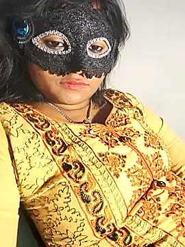 DIRTYSECRET_QUEEN_07
