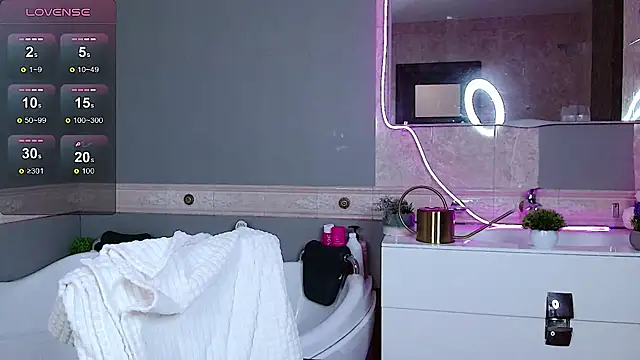 AlexaaBee