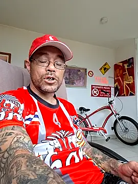 mr_graffitimile - Mr_Graffitimile's free webcam - UK Sex Cams