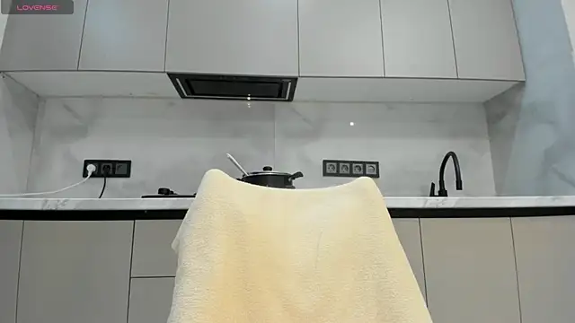 Mia_Meow_