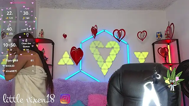 littlevixen18 - Littlevixen18's free webcam - UK Sex Cams