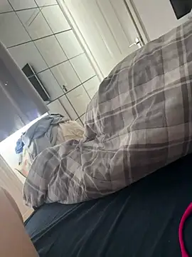 lucyxoxq - Lucyxoxq's free webcam - UK Sex Cams
