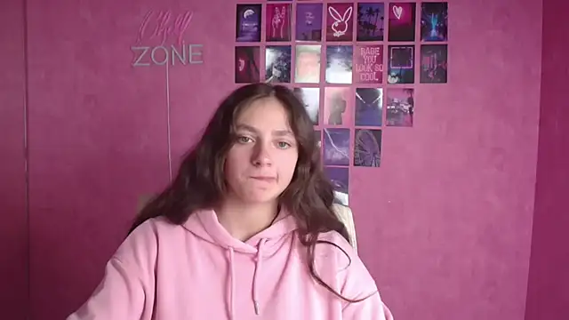 kissmejulia - KissMeJulia's free webcam - UK Sex Cams