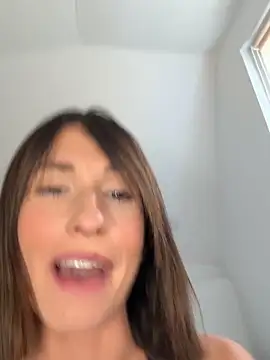lola_tentatiion