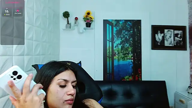 gigi_gilt_ - Gigi_gilt_'s free webcam - UK Sex Cams