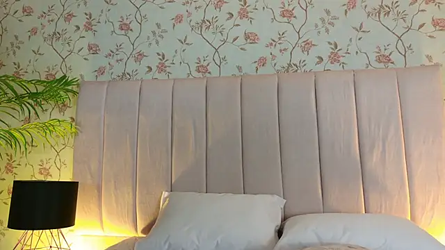 elsa_gb - Elsa_gb's free webcam - UK Sex Cams