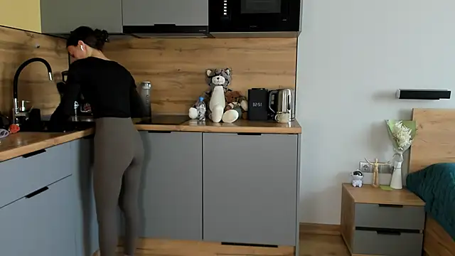 nilliluv - Nilliluv's free webcam - UK Sex Cams