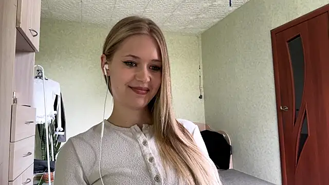zaidaschwarten - ZaidaSchwarten's free webcam - UK Sex Cams