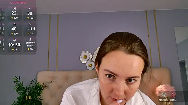 janicecollins - JaniceCollins's free webcam - UK Sex Cams