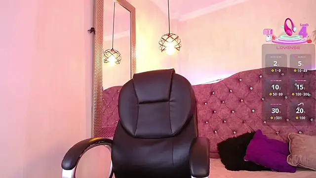 Amara_Davis1