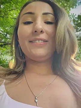 wonder_kari - Wonder_Kari's free webcam - UK Sex Cams