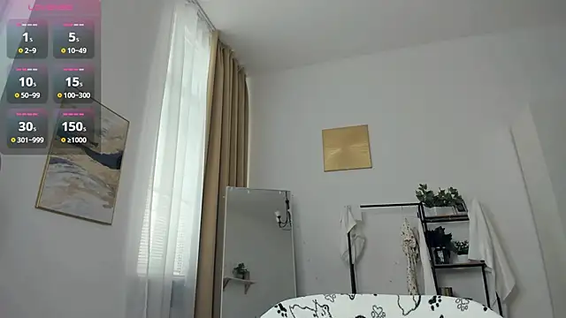 faabinaa (F teen) - hand in panties and move toy inside same