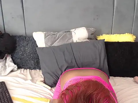 sweetpussypiexx20 - SweetPussyPiexx20's free webcam - UK Sex Cams