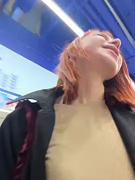 Live sex cam di RosieSecret