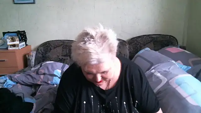lana555 - Lana555's free webcam - UK Sex Cams