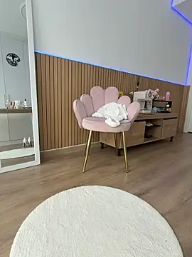 streetdoll webcam