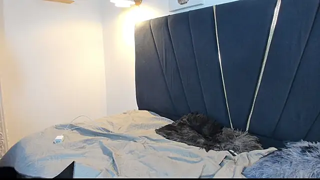zeus_cum19 webcam