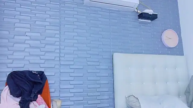 pervert_shydoll1