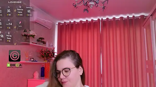 kellykleine - KellyKleine's free webcam - UK Sex Cams