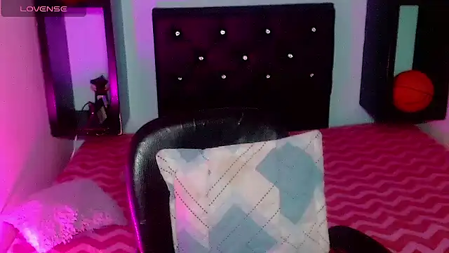 x_isabella_x webcam