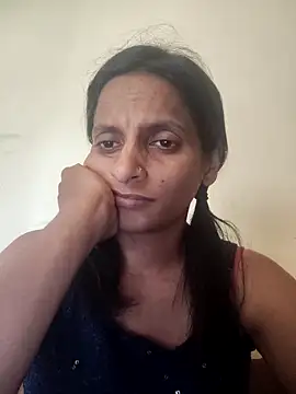 nasilirani - Nasilirani's free webcam - UK Sex Cams