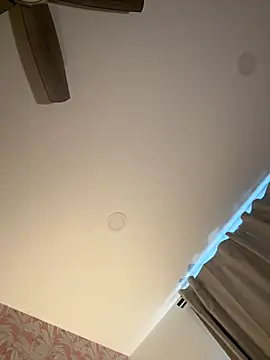 mismialove's live cam