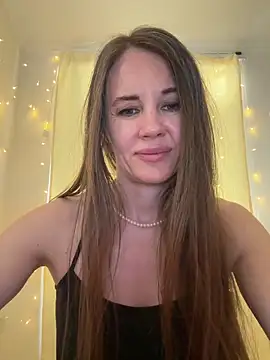 luciemack - LucieMack's free webcam - UK Sex Cams