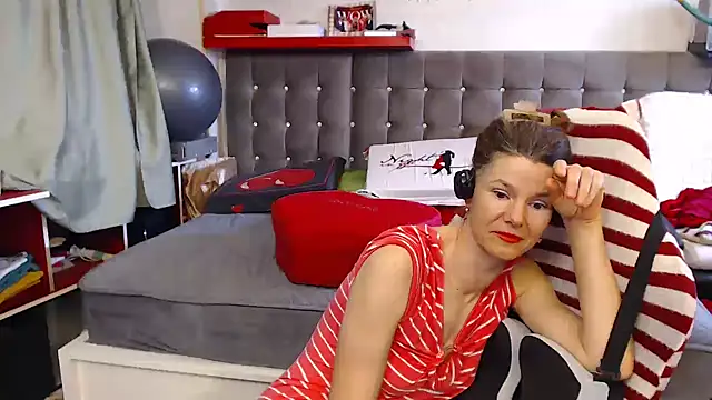 kellyterapy - Kellyterapy's free webcam - UK Sex Cams