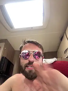 CoCo-F live sex cam