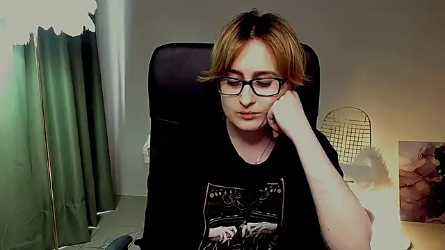 LixeLuna live sex cam