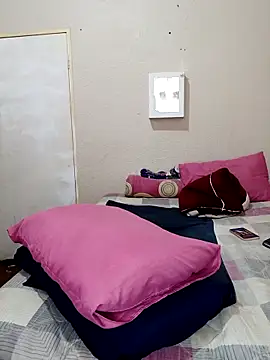 FreakyAngel3X webcam