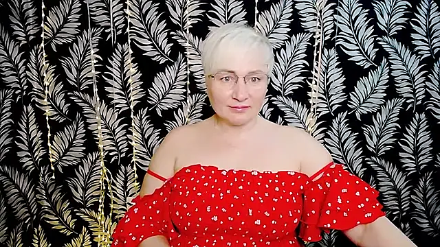Olivia_playful webcam