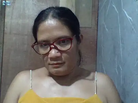 PinayZaira webcam