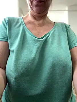sweetmystery1 (F milf) - Topless