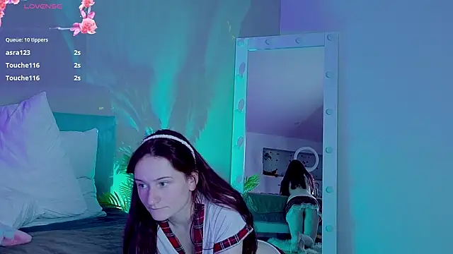 l1ittle_kitty_ - L1ittle_kitty_'s free webcam - UK Sex Cams