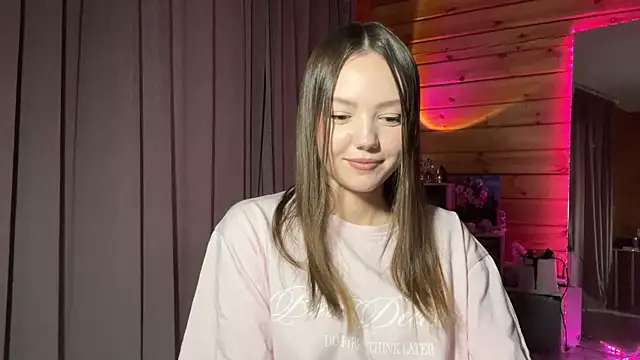 lenlen_solen - LenLen_Solen's free webcam - UK Sex Cams