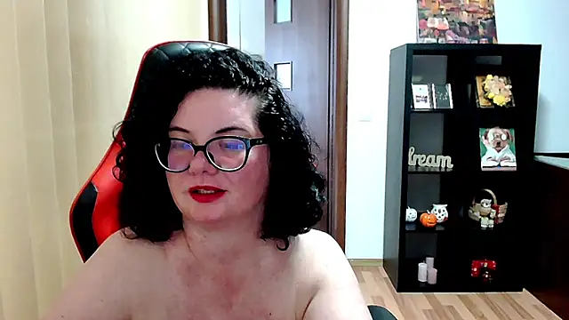 misstroublle - MissTroublle's free webcam - UK Sex Cams