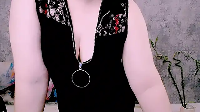 djullia - Djullia's free webcam - UK Sex Cams