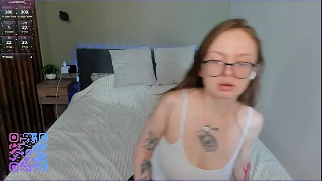 ivyhornycoree - IvyHornyCoree's free webcam - UK Sex Cams
