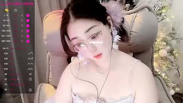 Monica-666888- webcam