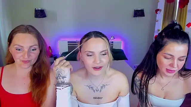 MagicEyess live sex cam