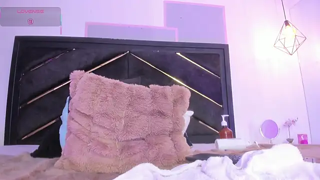 april_jones05 - April_jones05's free webcam - UK Sex Cams