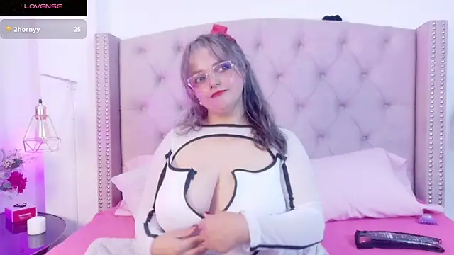 vintoria_cherry - Vintoria_cherry's free webcam - UK Sex Cams