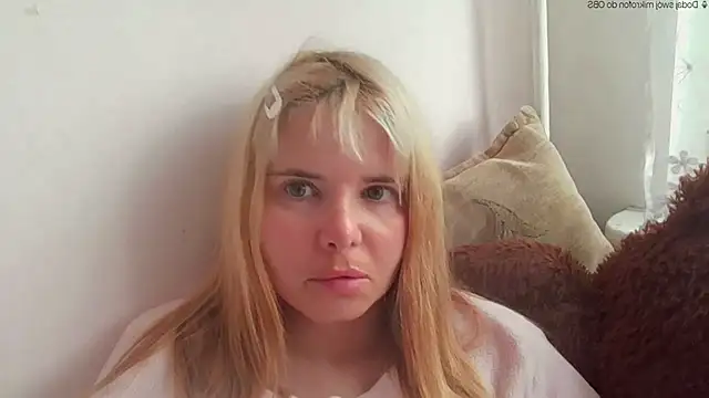hornyelena - HornyElena's free webcam - UK Sex Cams
