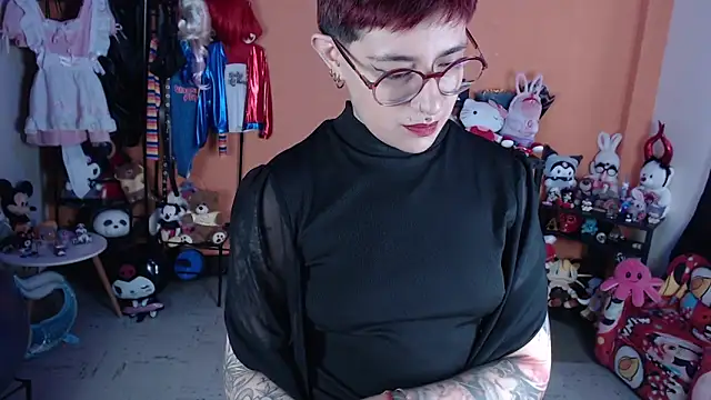 MissMiia2 - Offline