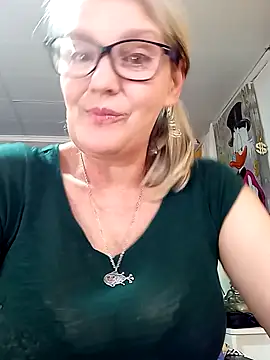 irinamaux live sex cam