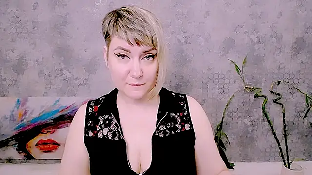 djullia - Djullia's free webcam - UK Sex Cams