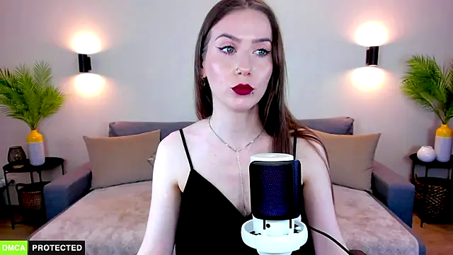 thewoman__ - TheWoman__'s free webcam - UK Sex Cams