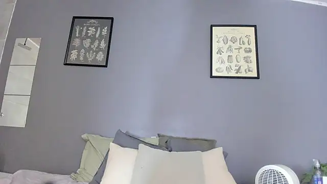 Charlotte_lovee_ live sex cam