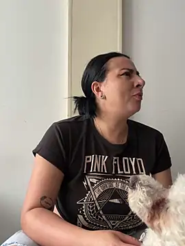 Abril_Luv webcam